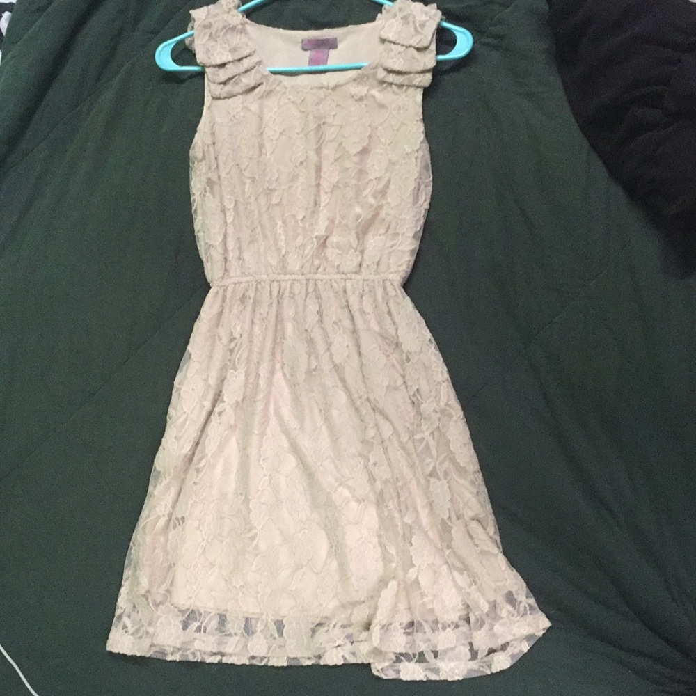 XS cream colored dress